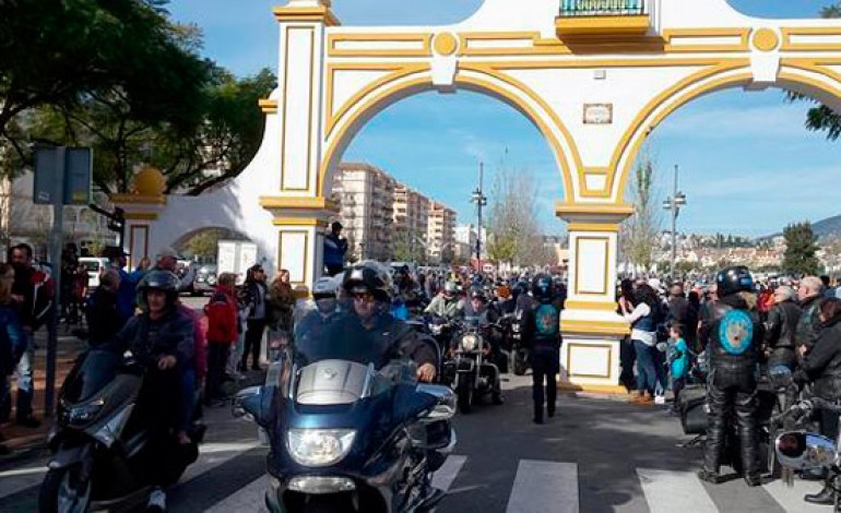 Unos 3.000 Moteros en la Reunión Solidaria de Fuengirola..!!